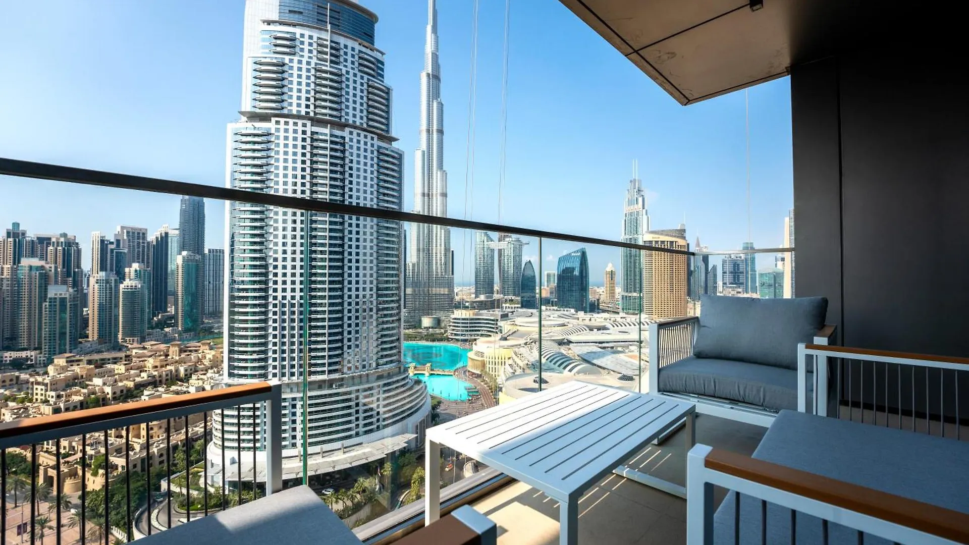 Boulevard Point View Dubai Apartment